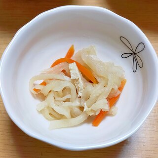 あげと人参と切り干し大根の煮物